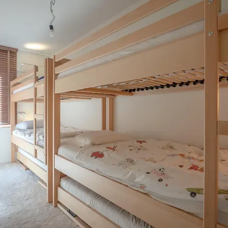 Appartamento Volledig Gerenoveerd 2 Slaapkamer Met Zeezicht!
